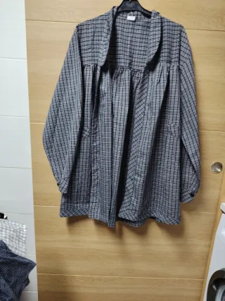 Blusón de cuadros gris y blanco