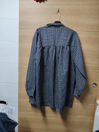 Blusón de cuadros gris y blanco