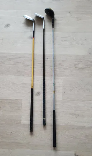 Palos de golf antiguos
