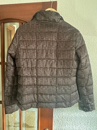 Chaqueta marrón estampada