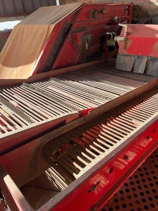 Cosechadora de cebollas Martínez Juárez