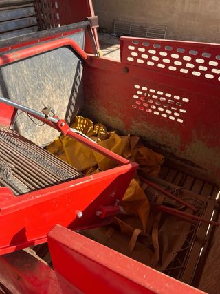 Cosechadora de cebollas Martínez Juárez