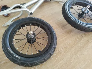 Nueva Early Rider Alley Runner 12"