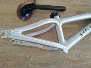 Nueva Early Rider Alley Runner 12"