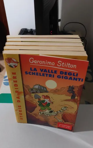 Set libri e fumetti illustrati per bambini-ragazzi