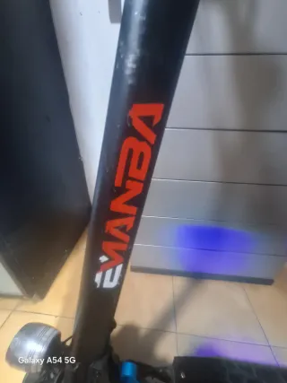 Patinete eléctrico MANBA