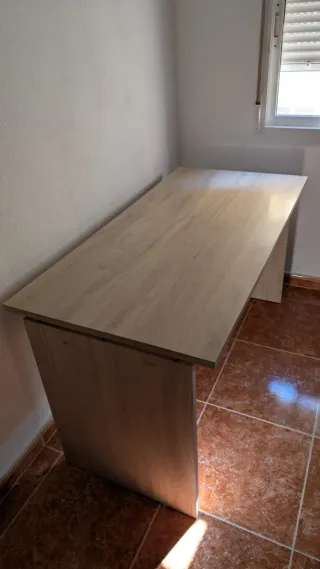 Mesa escritorio 135x67.5x75.8 cm