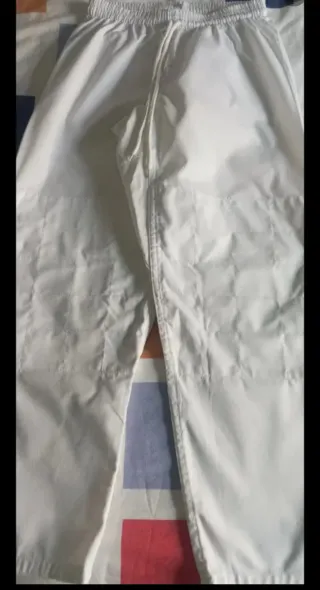 Kimono blanco artes marciales