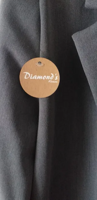 Chaqueta gris fluida. sin estrenar.