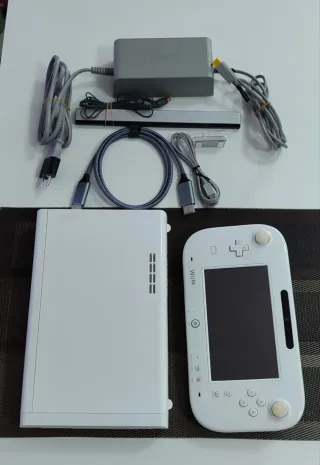 Nintendo Wii U Bianca 32 GB + accessori