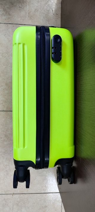 Nueva Maleta cabina rígida