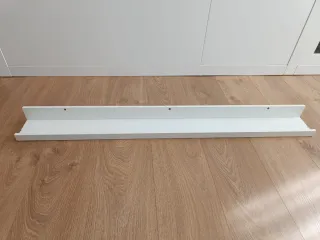 Estante pared blanco Ikea Mosslanda