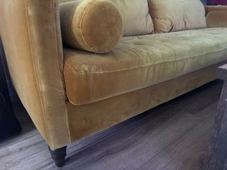 Sofá Terciopelo Mostaza Maison Du Monde