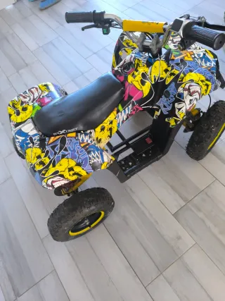 Quad a batería infantil