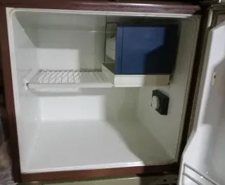 Nevera mini bar Zanussi