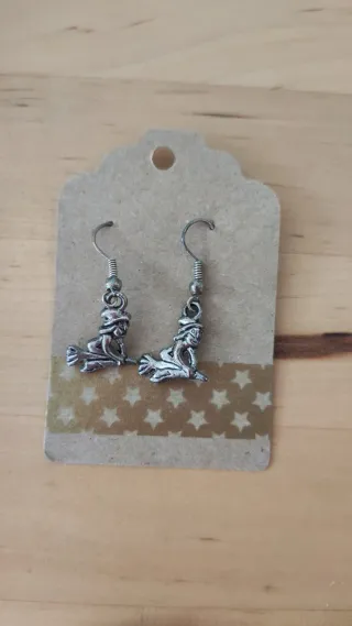 Pendientes Bruja Escoba idea regalo original