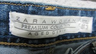 Vestido negro , Jersey marfil, y dos faldas