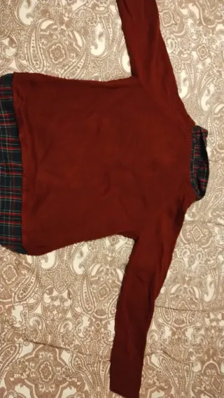 Jersey de punto con camisa de cuadros