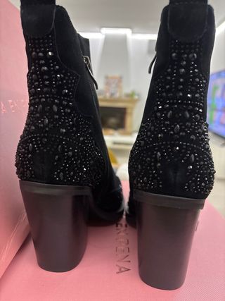 Botas Alma en Pena negras con pedrería