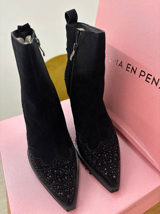 Botas Alma en Pena negras con pedrería