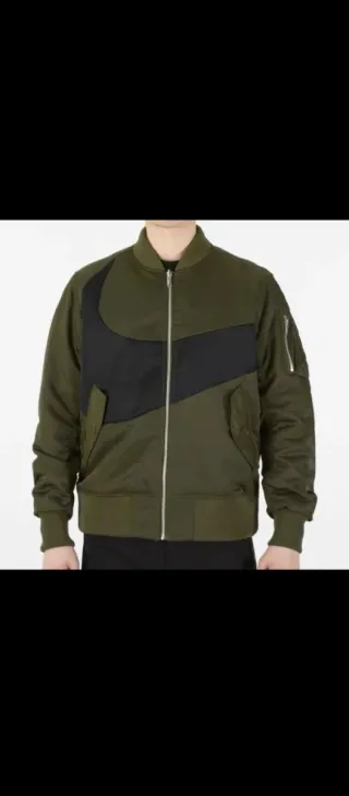 Chaqueta Bomber Nike Verde y Negra