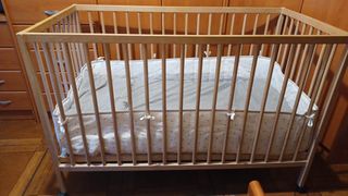 Cuna Ikea Sniglar madera haya con ruedas