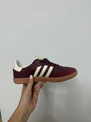 Adidas Samba Burdeos y blanco