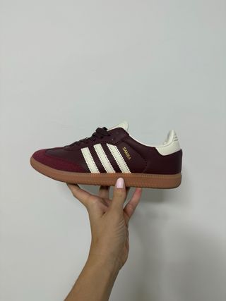 Adidas Samba Burdeos y blanco