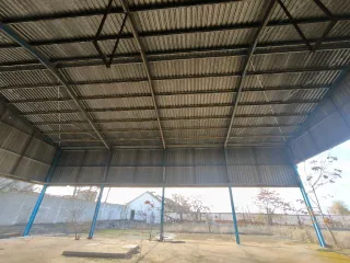 ESTRUCTURA METÁLICA CON TEJADO