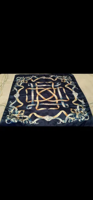 Sciarpa di seta stampata da donna