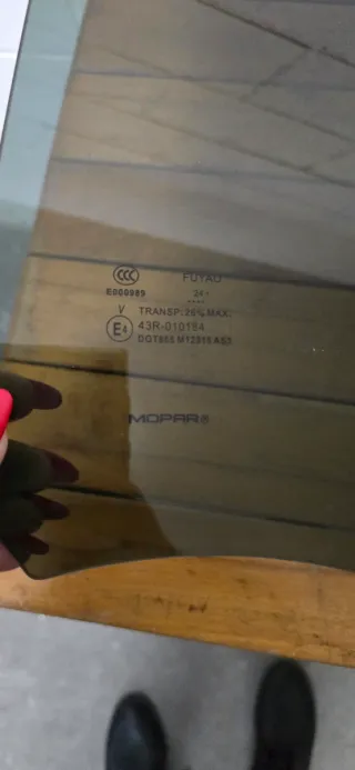 Vetro posteriore sx Peugeot 208