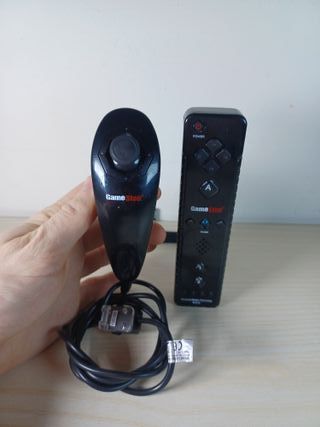 Controller Wii Motion Plus Nunchuk GameStop