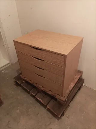 Cajonera de madera de 4 cajones