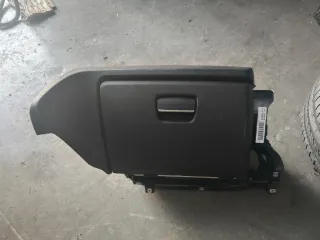 Guantera BMW Serie 1 E81 E87