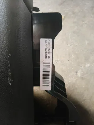 Guantera BMW Serie 1 E81 E87