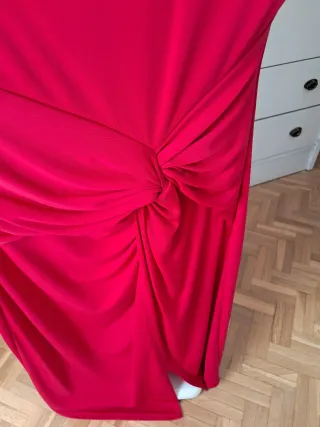 Vestido fiesta rojo drapeado