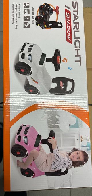 carro de passeio infantil de cor Rosa