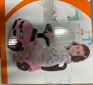 carro de passeio infantil de cor Rosa