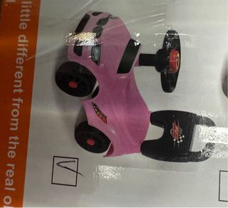 carro de passeio infantil de cor Rosa