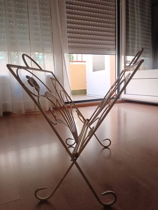 Revistero Vintage Metal Flores