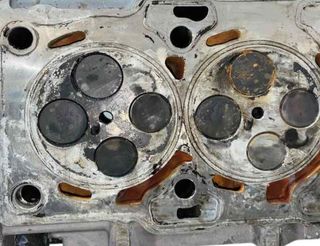 Kia 2210027900 culata carens 2.0 crdi 138485