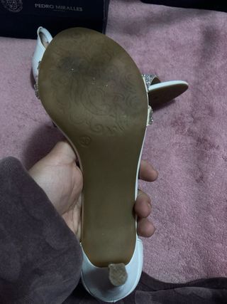 Tacones blancos Catwalk con pedrería