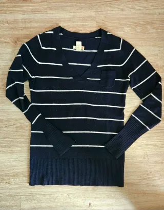 Jersey rayas azul y blanco cuello pico