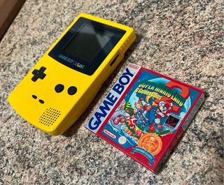 Console Game Boy Color gialla + Gioco