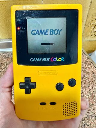 Console Game Boy Color gialla + Gioco