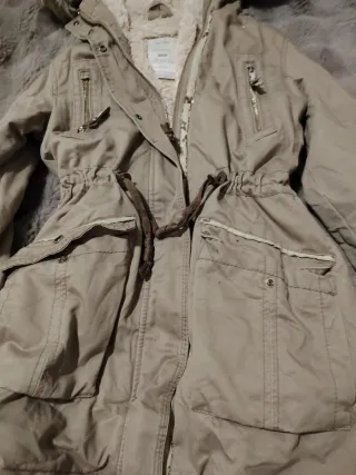 Parka Bershka forrada borrego Talla XS