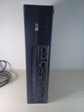 Xbox One Nera con Controller e Cavi