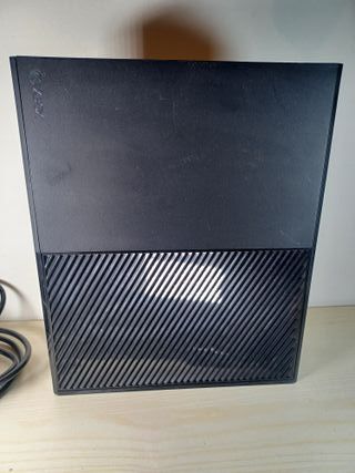 Xbox One Nera con Controller e Cavi