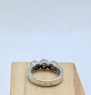 ANILLO ORO BLANCO FLORES CON DIAMANTES ORO 18K