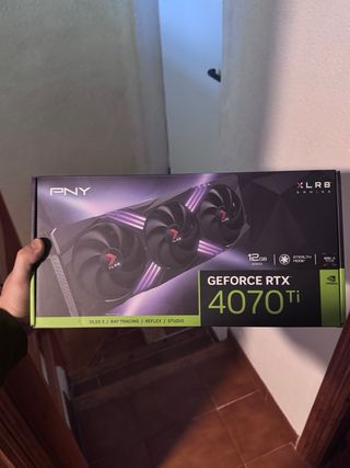 pc i7-13700K RTX 4070 + Monitor + razer altavoz